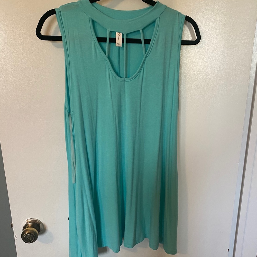 Discount divas long flowy tank